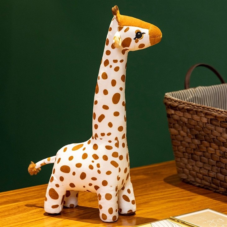 BEYMAN Super Soft Plush Giraffe Stuffed Animal Toy Embroidered , 40cm+ For Toddlers suppliers